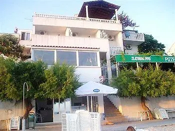 Mario Guest house Podstrana